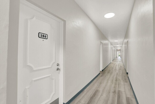 Building Photo - 299 SW 7th St