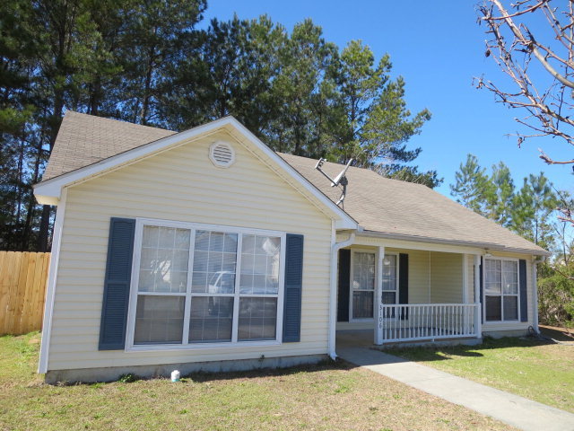 Foto principal - Charming 3-Bedroom Rental Home in Valdosta...