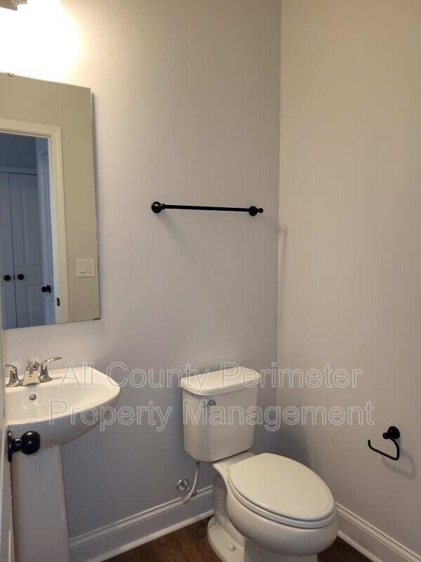 Building Photo - 1186 Buice Lake Pkwy