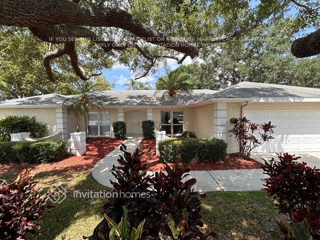 Building Photo - 5697 Country Lakes Dr