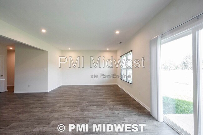 Building Photo - 10828 Penwell Wy