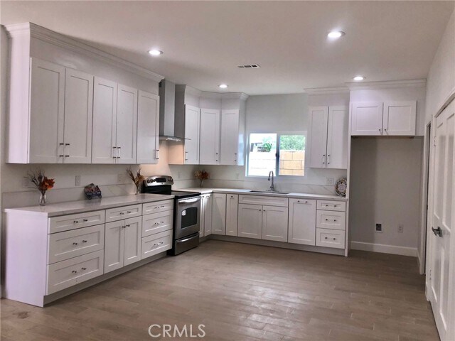 Foto del edificio - 125 N Orangewood St