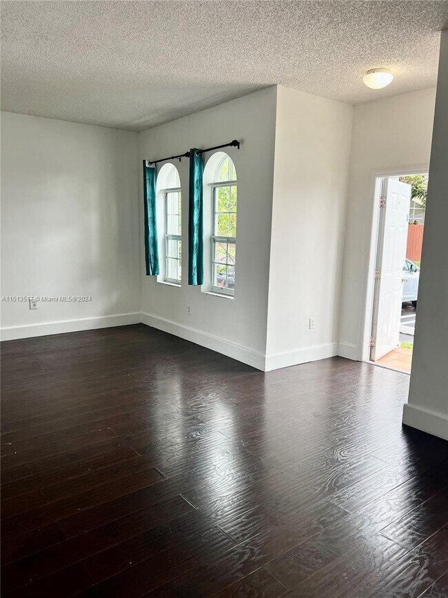 Building Photo - 5260 NW 109th Ave