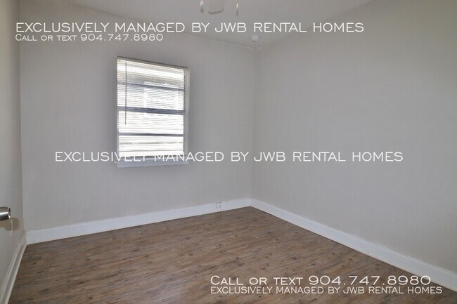 Building Photo - 1560 Windle St