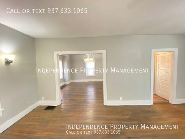 Building Photo - Kenyon Palace  **MOVE IN SPECIAL -- $75 GI...