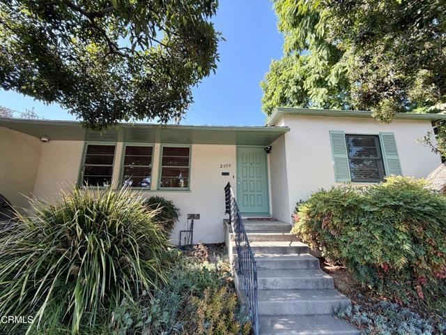 Foto del edificio - 2070 Huntington Dr