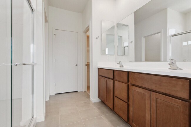 Foto del edificio - 5 Bedroom single family home in Queen Creek