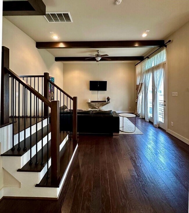 Foto del edificio - 4432 Eli St