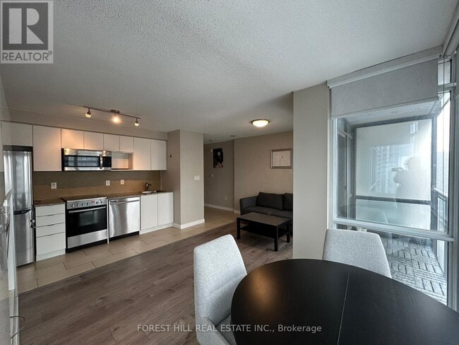 Photo du bâtiment - 4301-15-2915 Fort York Blvd