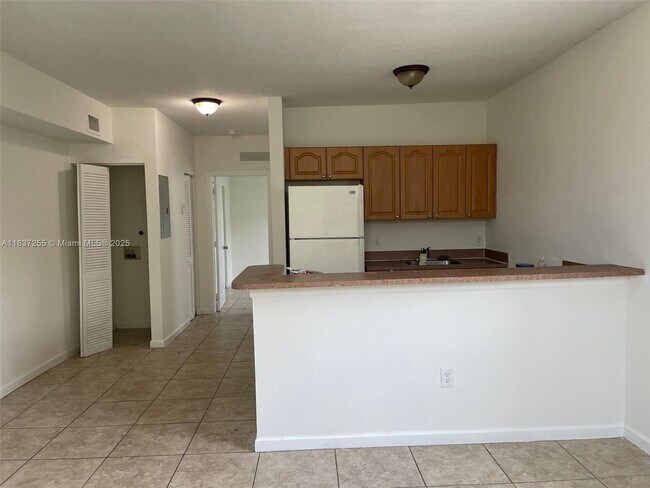 Foto del edificio - 244 NW 11th Ave