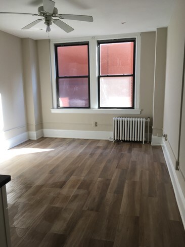 Foto del edificio - 1324 Locust St