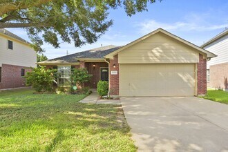 Building Photo - 9230 Eaglewood Spring Dr