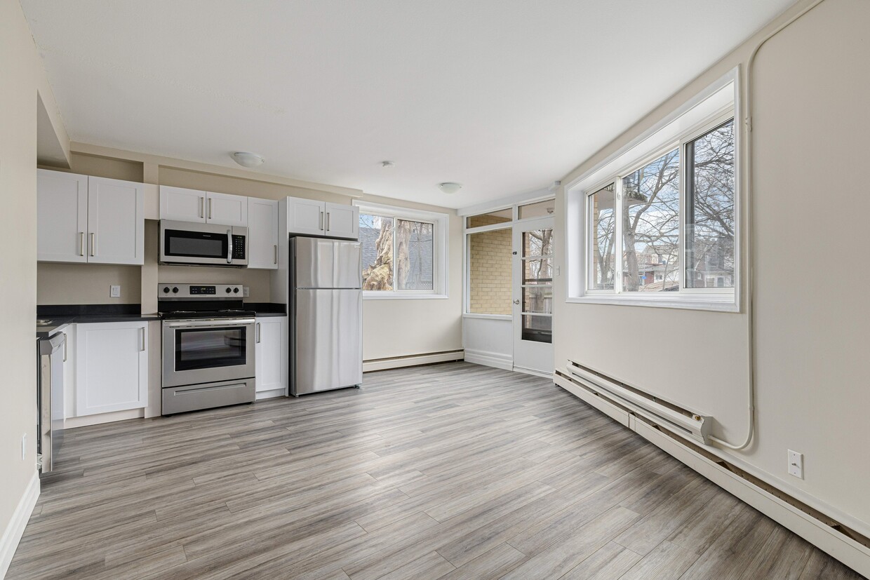 Primary Photo - 85 Park