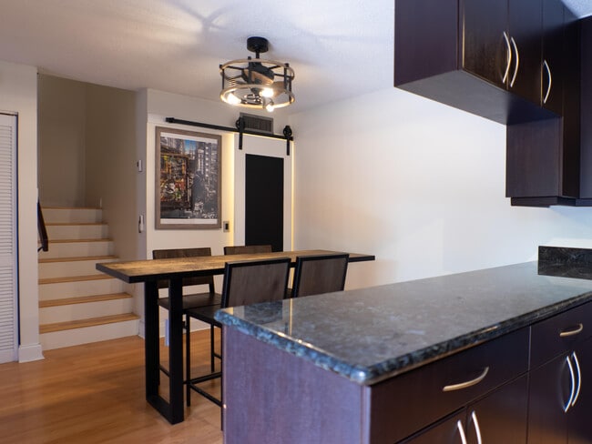 Foto del edificio - 3118 Spanish Wells Dr