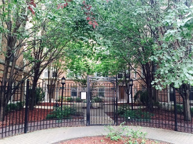 Primary Photo - 841 E 52nd St