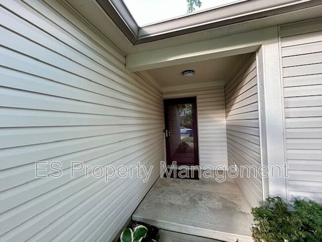 Foto del edificio - 6021 Morning Dove Dr