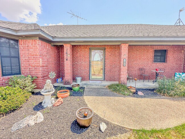 Foto del edificio - 1674 Culpepper Ln