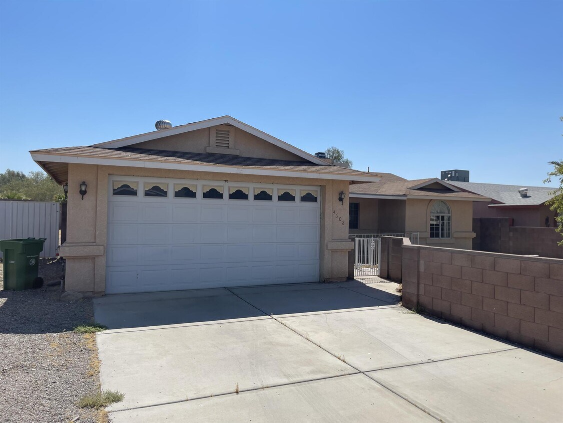 Primary Photo - 4608 Rio Camino Loop