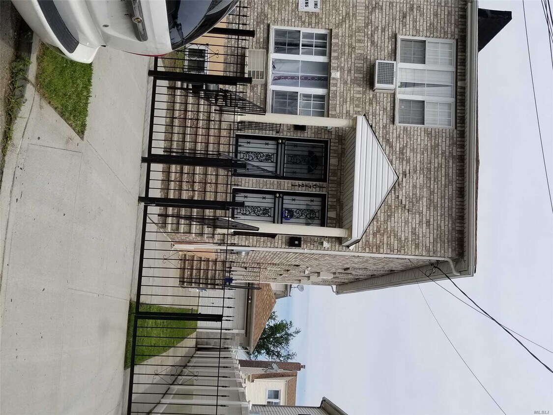 Primary Photo - 167-27-167145 145th Dr