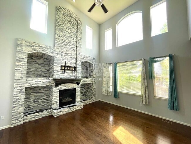 Building Photo - 6305 S Ukraine Ct