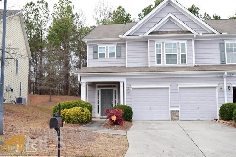 49 Tahoe Dr, Newnan, GA 30263 Room for Rent in Newnan, GA