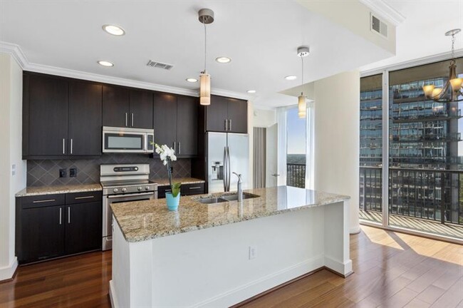 Foto del edificio - 1080 Peachtree St NE