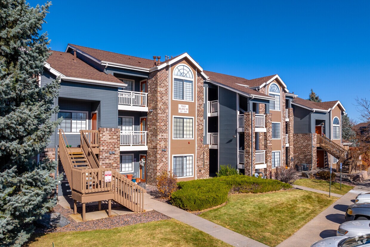 Heights by Marston Lake Apartments Apartments in Lakewood, CO