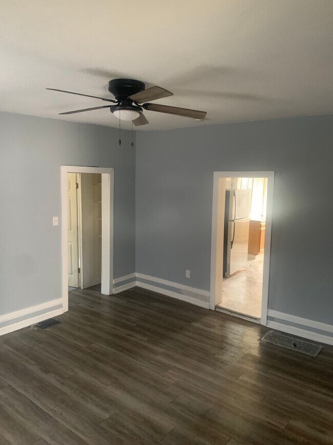 Foto del edificio - 618 S 14th St