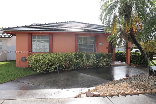 Foto del edificio - 1200 SW 142nd Ave