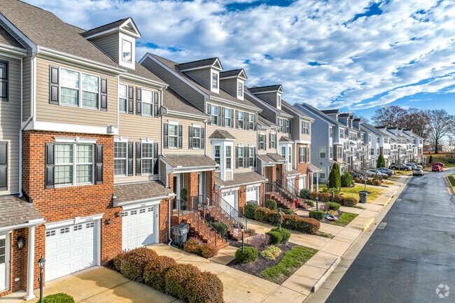 Row of modern townhomes in Ashland, Virginia.