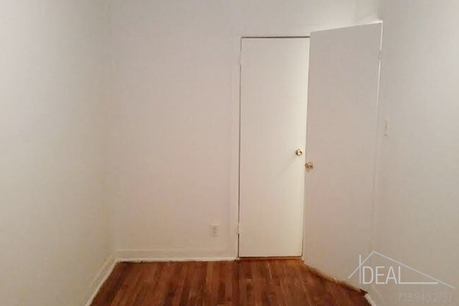 Building Photo - Junior 1BR in Historic Brooklyn Heights!