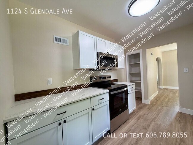 Foto del edificio - 1124 S Glendale Ave