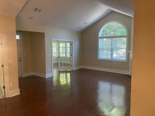 Foto del edificio - 142 Edgewood Ct
