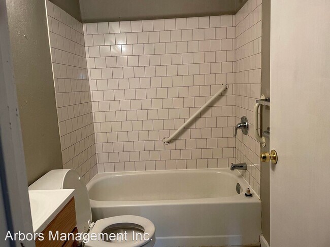 Building Photo - 2 br, 1 bath House - 1202 Woodland Ave