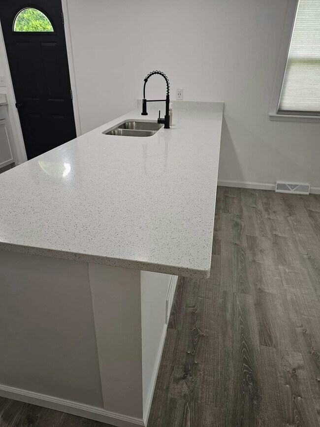 350 Crestline Ct, Lowell, IN 46356 Townhome Rentals in Lowell IN