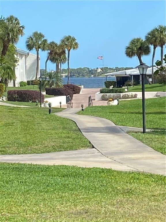 Building Photo - 175 SE St Lucie Blvd