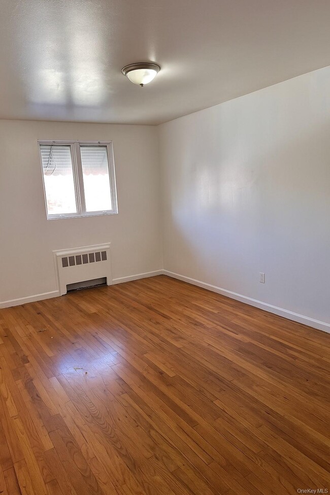 Foto del edificio - 4101 Barnes Ave
