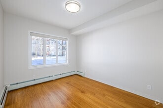 2BR, 2BA - 850SF - 1st Bedroom - Beacon Heights Apartments