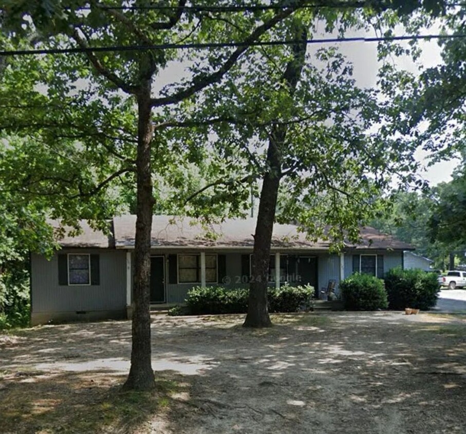 Primary Photo - Duplex in Rossville GA