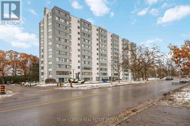 Photo du bâtiment - 500 Proudfoot Ln