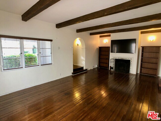 Building Photo - 150 S Mansfield Ave