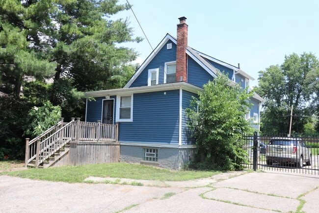 Foto del edificio - $1,300 - Newly 3 Bedroom 2 Bath
