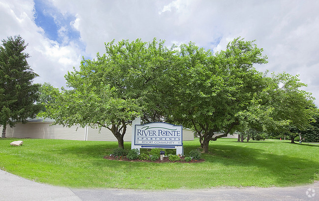 River Pointe Apartments