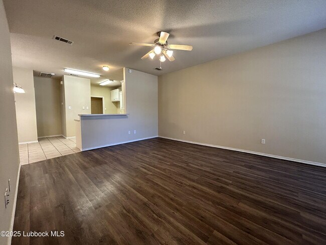 Foto del edificio - 511 N Clinton Ave