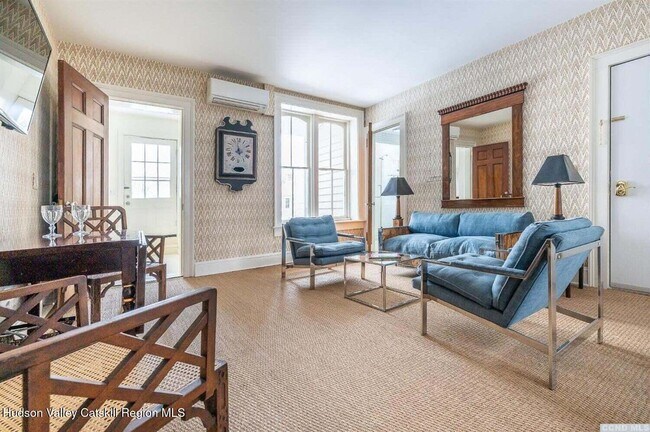 Foto del edificio - 613 Warren St