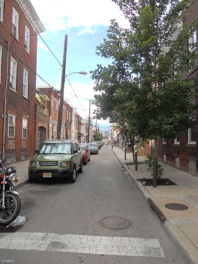 Foto del edificio - 1546 S Hicks St