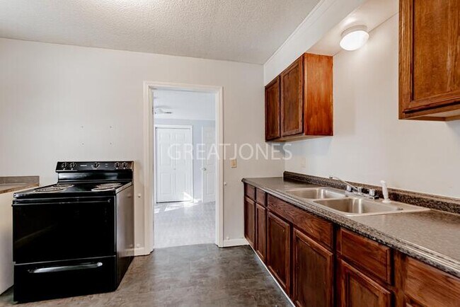 Building Photo - 3512 Baxter Dr