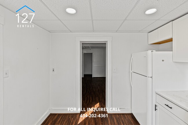 Foto del edificio - Cozy Upstairs 1-Bedroom Apartment in Fort ...