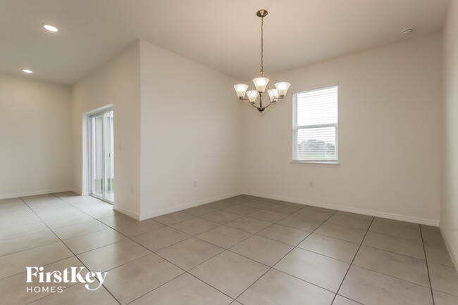 Building Photo - 202 Windsor Reserve Dr