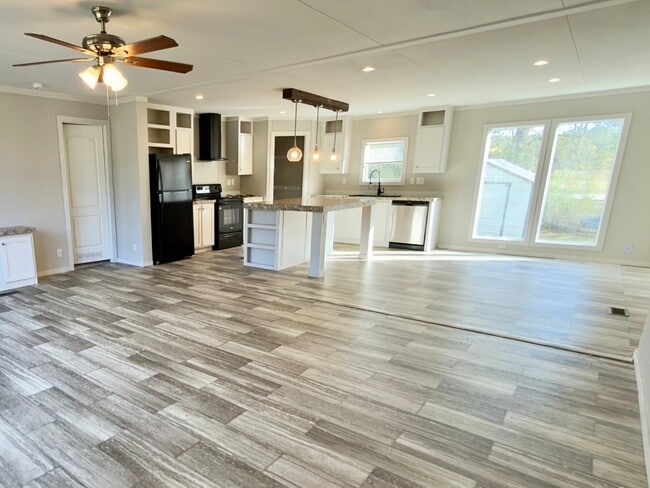 Building Photo - 31422 Marlin St